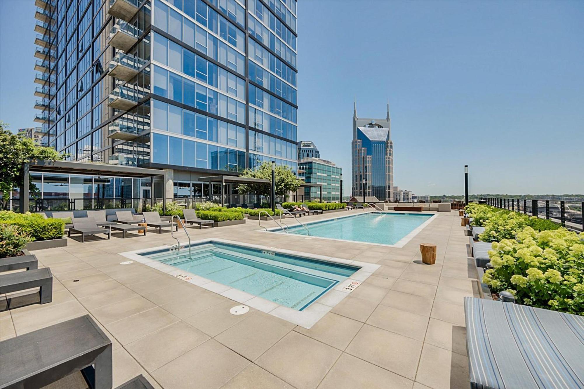 Global Luxury Suites Nashville Downtown Exterior photo