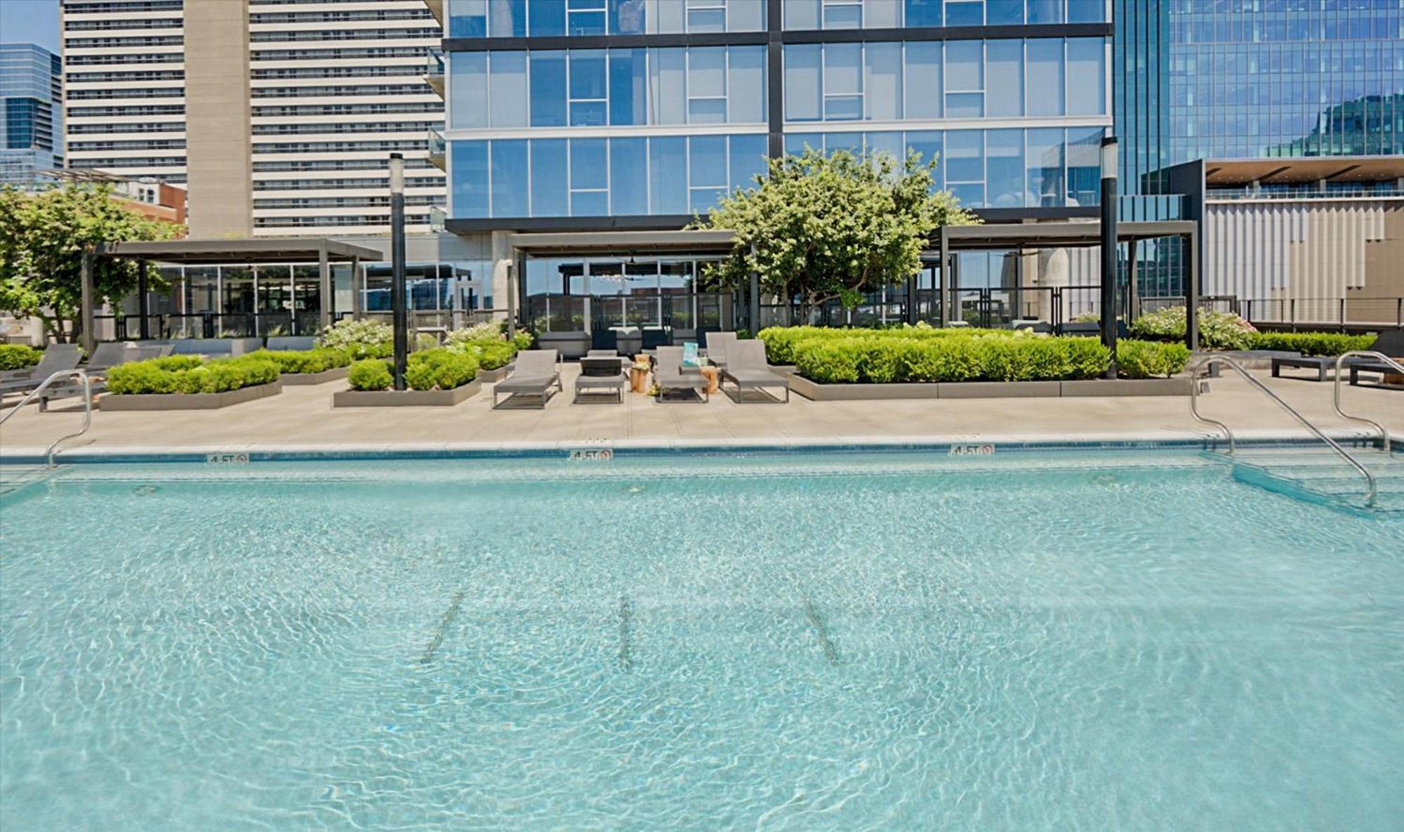 Global Luxury Suites Nashville Downtown Exterior photo